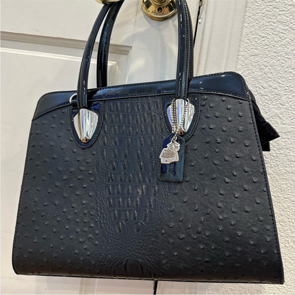 Elegant Black Textured Women's Handbag